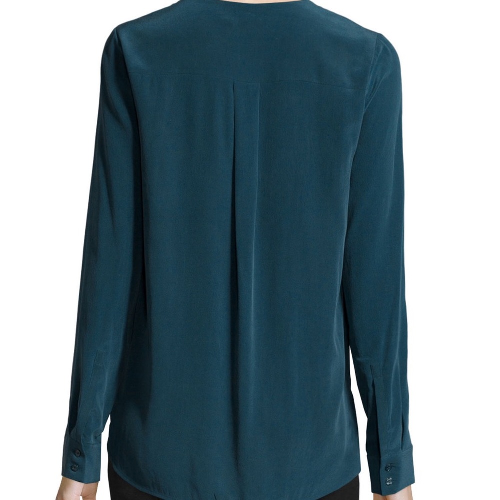 Vince 100% Silk Teal Picot-Edge V-Neck NWOT M - Picture 4 of 6